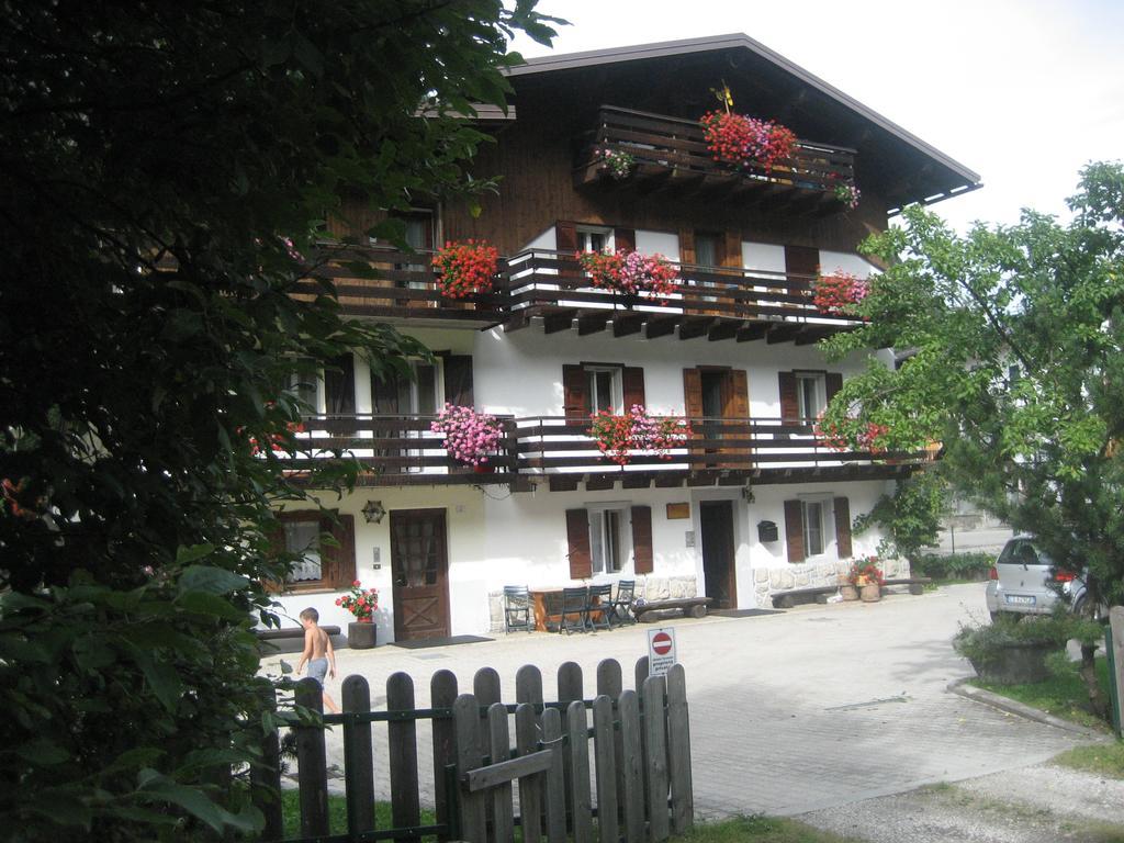 Residence Marmolada Rocca Pietore Exteriör bild