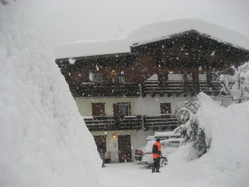 Residence Marmolada Rocca Pietore Exteriör bild